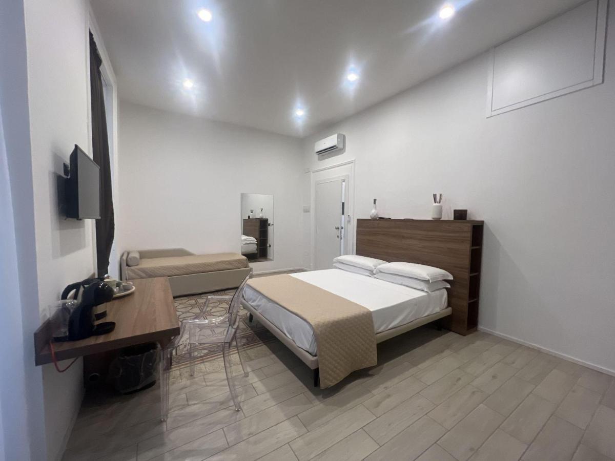 La Piazza Suite Neapol Zewnętrze zdjęcie
